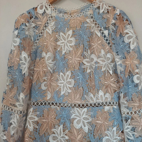 Just Me Miriam Full-Sleeve 3D Lace Floral Dress Size Small - Picture 4 of 13